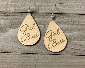 Pendientes Girl Boss / Madera cortada con láser / Propietaria de una pequeña empresa