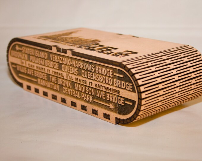 NYC Marathon Keepsake Box With Living Hinge New York City Landmarks - Etsy