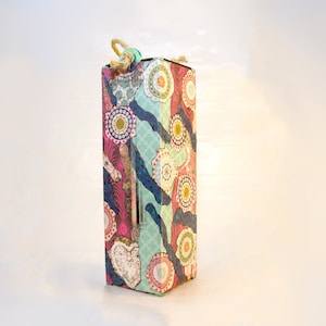 Wooden Wine Gift Box with Custom Paper Design