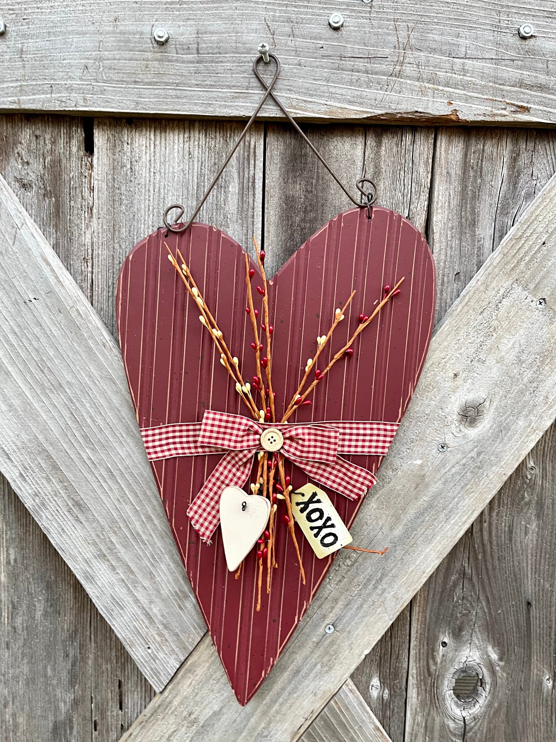 Red country wooden HEART Sign, valentine wall sign, heart sign