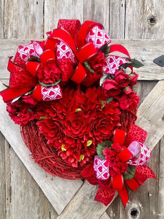 VALENTINES HEART WREATH, wooden heart grapevine valentines wreath, heat and rose wreath