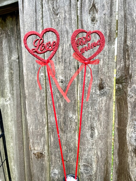 LOVE and BE MINE Heart Valentines pick/sign