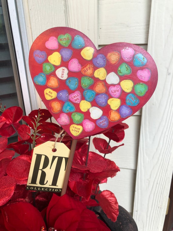 Small talking HEART metal VALENTINES YARD, vase or potted plant Sign, valentine yard sign, heart sign, candy heart sign