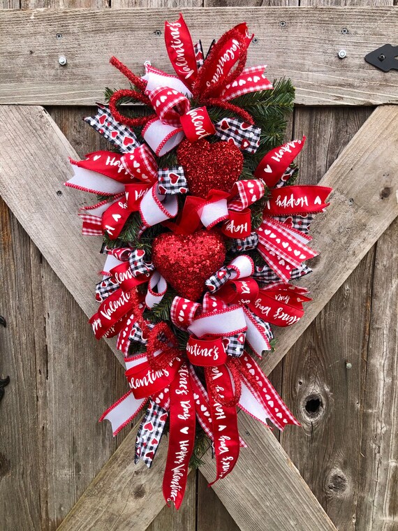 Custom VALENTINES HEART Teardrop WREATH, love heart swag, front door wreath
