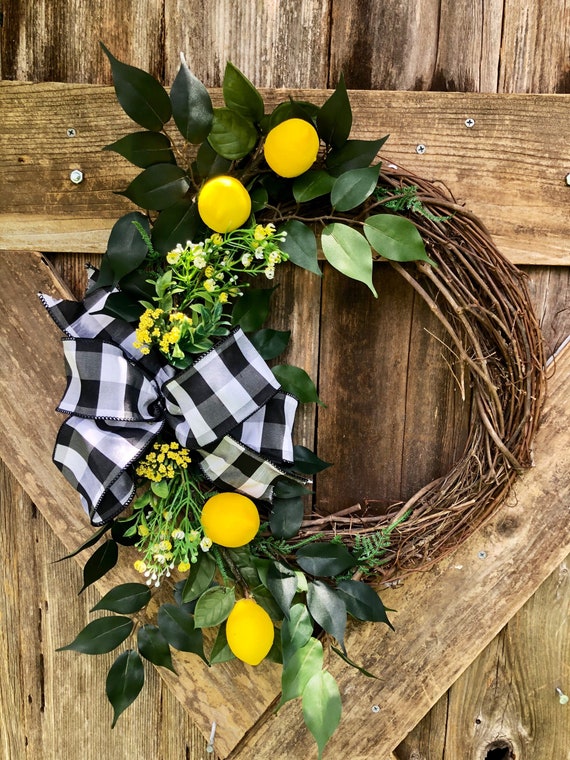 Medium sized LEMON grapevine Wreath, Summer wreath, lemon wreath, spring wreath, farmhouse wreath, lemon decor, buffalo check ribbon wreath