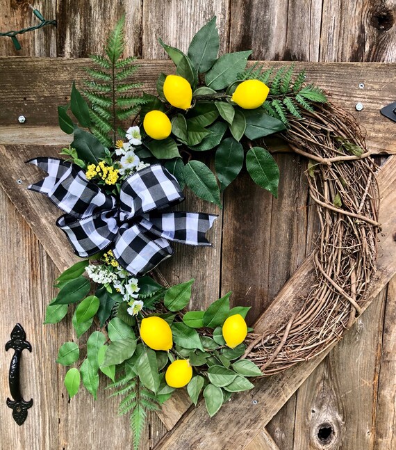 LEMON grapevine Wreath, Summer wreath, lemon wreath, spring wreath, farmhouse wreath, lemon decor, buffalo check ribbon wreath