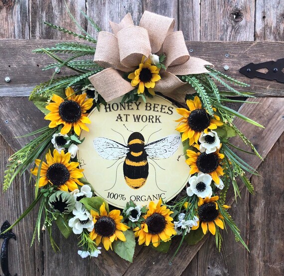 BEE sunflower grapevine wreath, sunflower bee wreath , organic bee aign wreath , summer wreath, sunflower poopy wreath