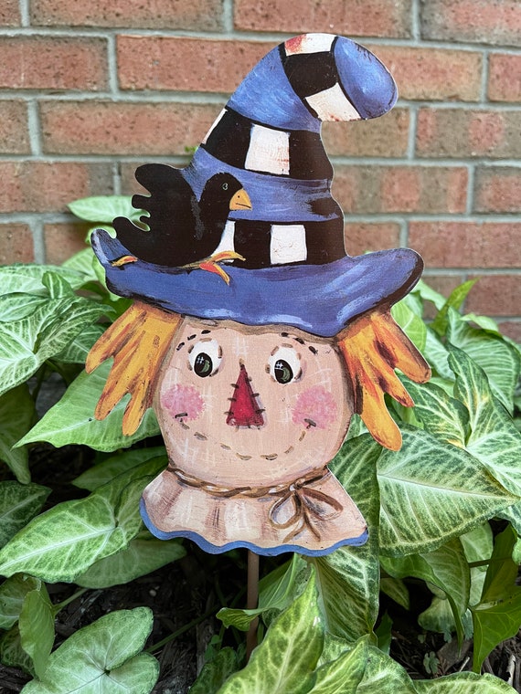 SCARECROW black and white & blue checkered Metal Sign, fall yard Sign, fall Round Top Collection sign