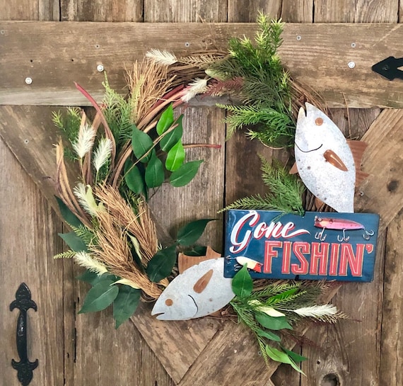 GONE FISHING Wreath, fishing wreath, fishing decor, man cave decor, lakehouse wreath, guy gift, fish sign