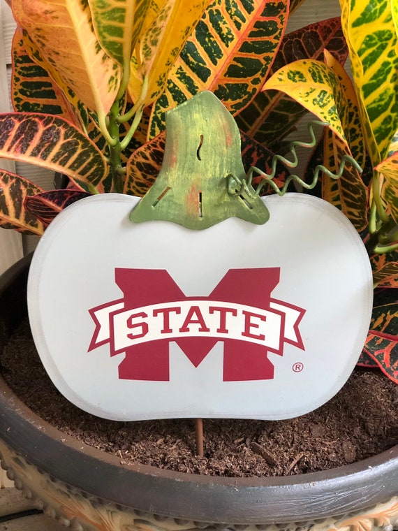 MISSISSIPPI STATE College BULLDOGS Fall pumpkin sign, Round Top Collection licensed metal sign, Mississippi college sign