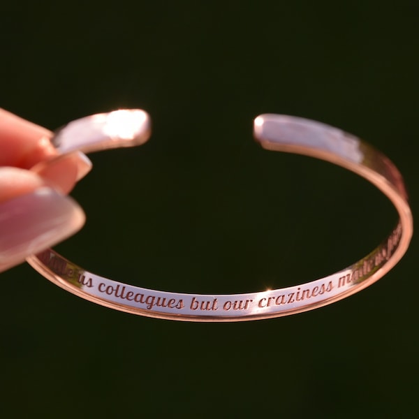 Bracelet gravé personnalisé en cuivre rosegold, nom personnalisé, bracelet de coordonnées, médical, étroit, écriture manuscrite, mariage, manchette de demoiselle d’honneur