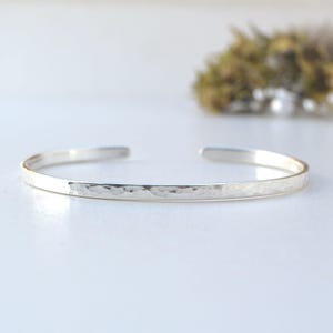 Silber 925 Armband, Sterling Silber Armreif Gravur Trauzeugin, Hochzeit, Brautjunger, dünnes, zierliches, schmales Armband, 3 mm breit