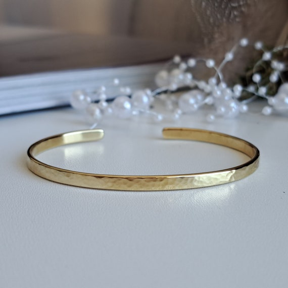 Gold plated store engraved bracelet