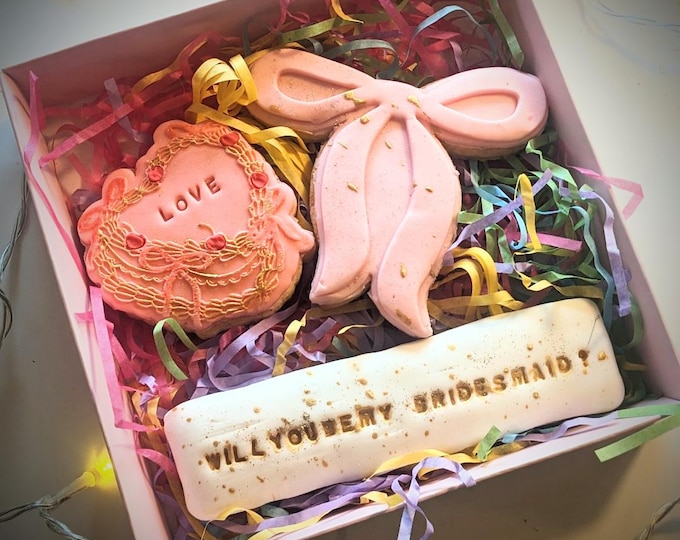 Personalised Hand Iced Bridesmaid Propsal Biscuit Gift Box -  Hen Party Biscuits - Vegan Available