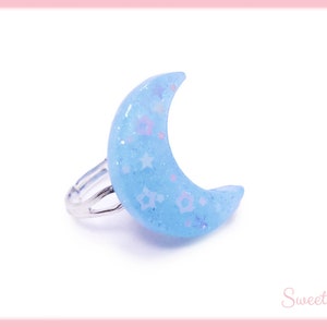 Ange céleste ~ Bague croissant de lune - Accessoire pour bijoux fantaisie Kawaii Fairy Kei et Sweet Lolita - 4 couleurs