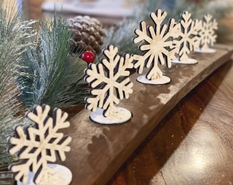 Whiskey barrel decor, set of 5 snowflakes, winter tiered tray decor, Snowflake decorations, rustic decor, farmhouse decor.