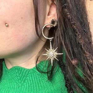 Gold-plated sun and moon earrings with mother-of-pearl