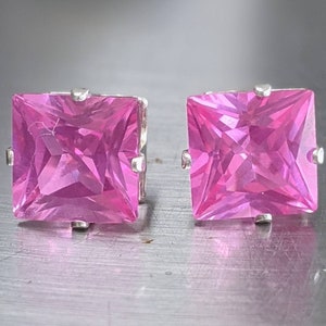 Pendientes de zafiro rosa real. Pendientes de zafiro rosa de 8 mm de plata u oro macizo Regalo de cumpleaños para mujer Joyería de piedras preciosas genuinas de 6 ct imagen 1