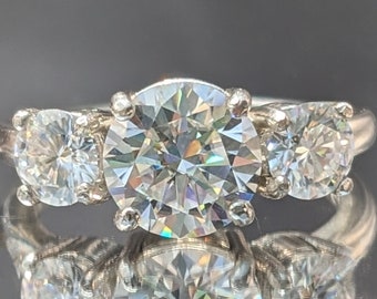 Diamanten verlovingsring Dubbele 0,50 ct zijstenen met 2 ct centrum voor altijd verstrengeld symboliseren uw onbreekbare band diamant- of moissanite ring