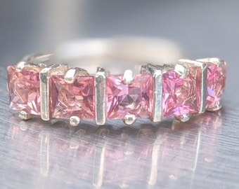 Natuurlijke roze toermalijn ring Moeder stijl 4mm ring Princess Cut Infinity band echte toermalijn ring voor dames verjaardagscadeau oktober