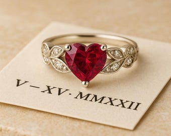 Anillo de equilibrio de rubí en forma de corazón • Piedra natal de julio • Rubí Sierra con latido de corazón en banda de hojas • Tarjeta de recuerdo de hito • Rubí real listo para regalar