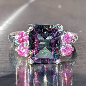 Mystic Topaz Ring met roze saffier Prachtige Emerald Cut 14k of Sterling Grote Cocktail Ring Natuurlijke Edelsteen Sieraden voor haar verjaardagscadeau afbeelding 2