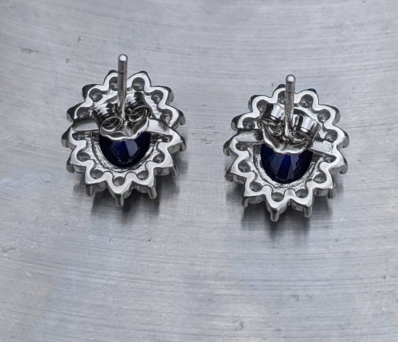 Pendientes de zafiro azul real con halo princesa Diana zafiro azul tachuelas ovaladas de 8x6 mm regalo de cumpleaños para mujeres algo joyería nupcial azul imagen 4