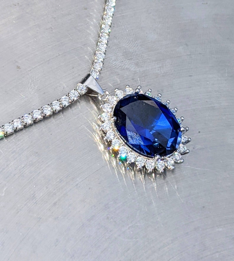 Royalty Repulica Princess Diana Celebrity Inspired Real Blue Sapphire Pendant With Halo 9.30ct Oval Cut Mother's Day Gift Lady Di Necklace image 2