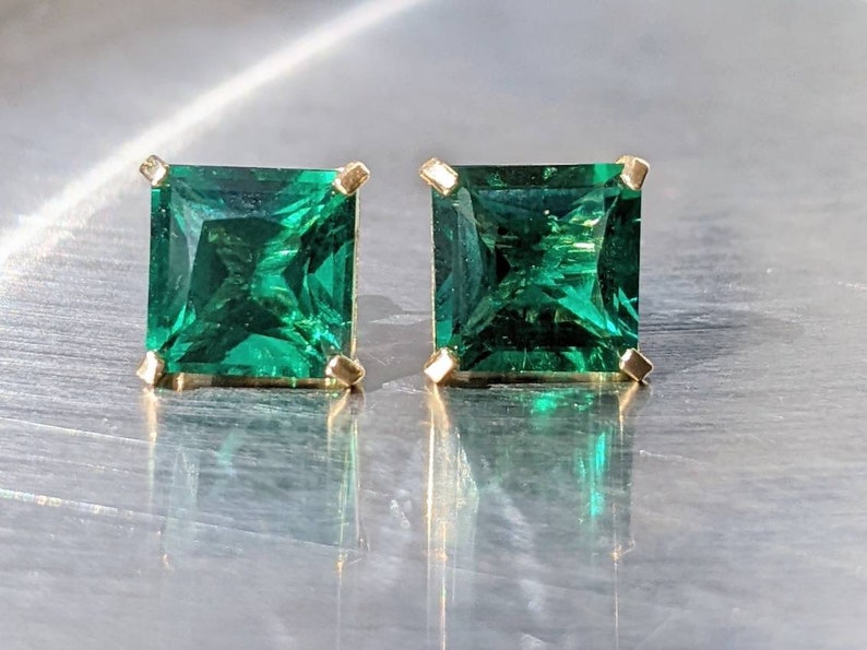 Orecchini con smeraldo dello Zambia 7mm 1.90ct Taglio principessa per regalo di compleanno da donna Orecchini quadrati con smeraldo per gioielli da sposa regalo di Natale immagine 4