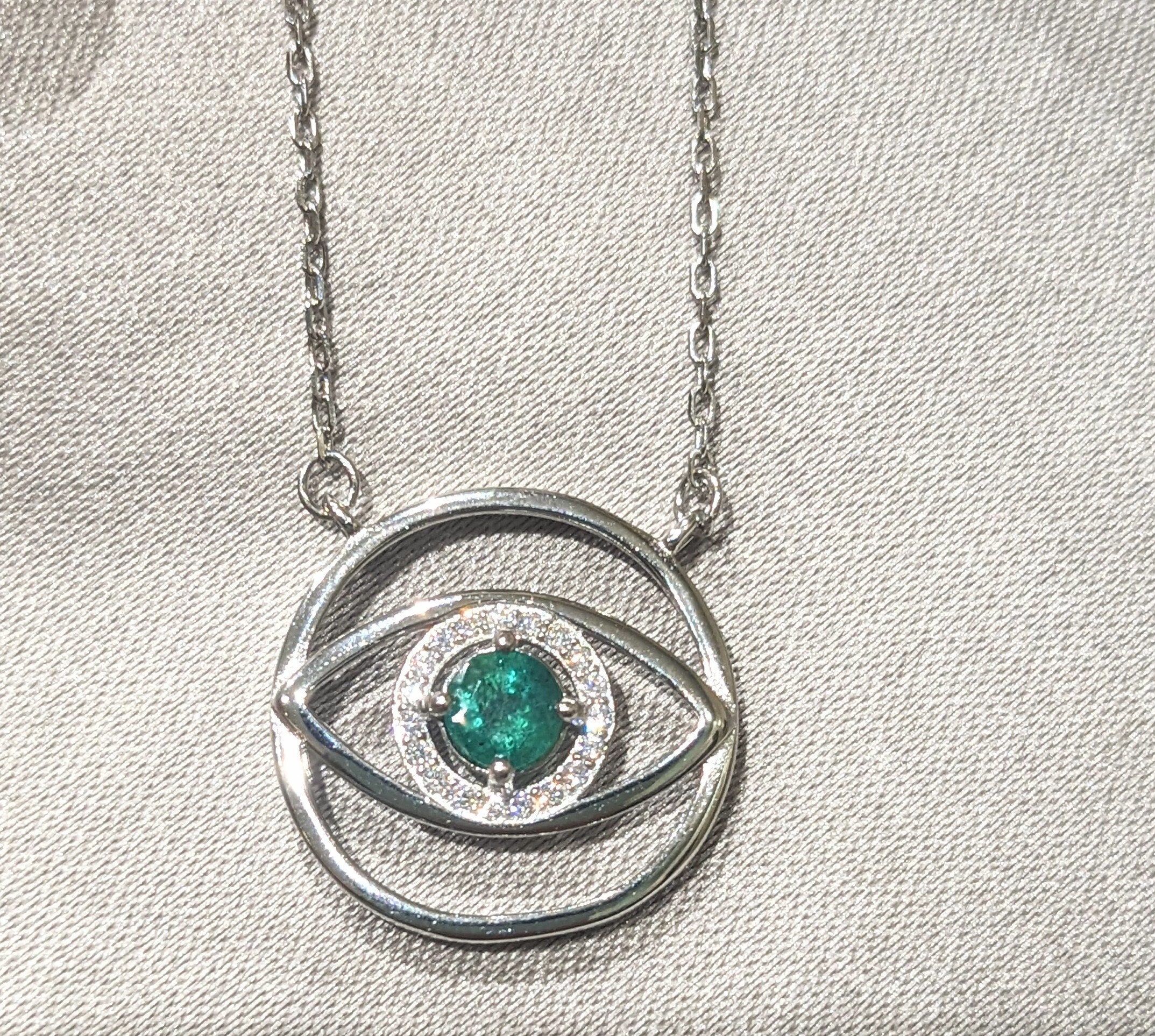 Cleo Necklace, Cleopatra Necklet, Gold Chain, Emerald Gem Stone, Stacking  Necklace, All Seeing Eye Jewellery, Modern Jewellery 