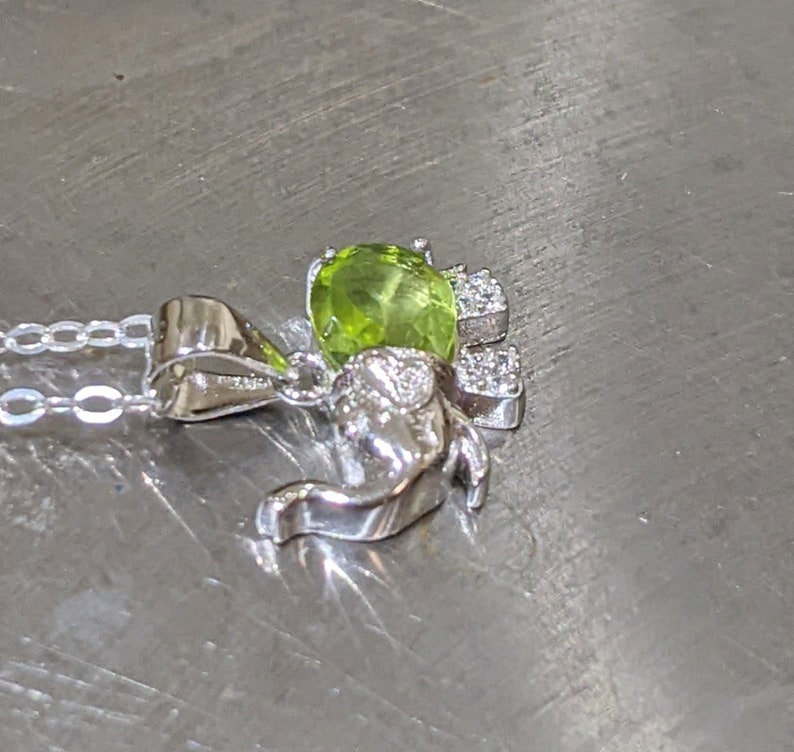 Ciondolo peridoto in argento sterling o oro massiccio con ciondolo elefante peridoto taglio ovale regalo di compleanno per donna regalo di Natale estratto naturalmente per lei immagine 5