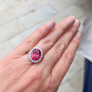 High Quality Replica Eva Longoria Celebrity Inspired Real Ruby AAA 5ct Engagement Ring Halo 10x12mm Oval Cut Women's Ring image 8