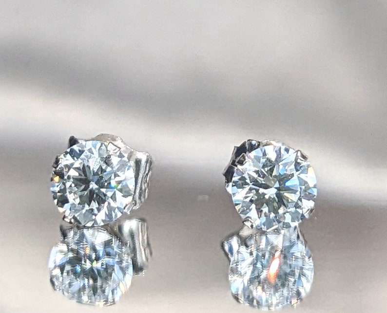 4mm 8mm Genuine Diamond Stud Earrings VSI Clarity, D Color, Classic Solitaire, Brilliant Cut Elegant Christmas Gift IGI certified zdjęcie 3