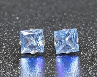 Kolczyki z niebieskim spinelem: 6 mm, szlif księżniczki, srebro próby 925