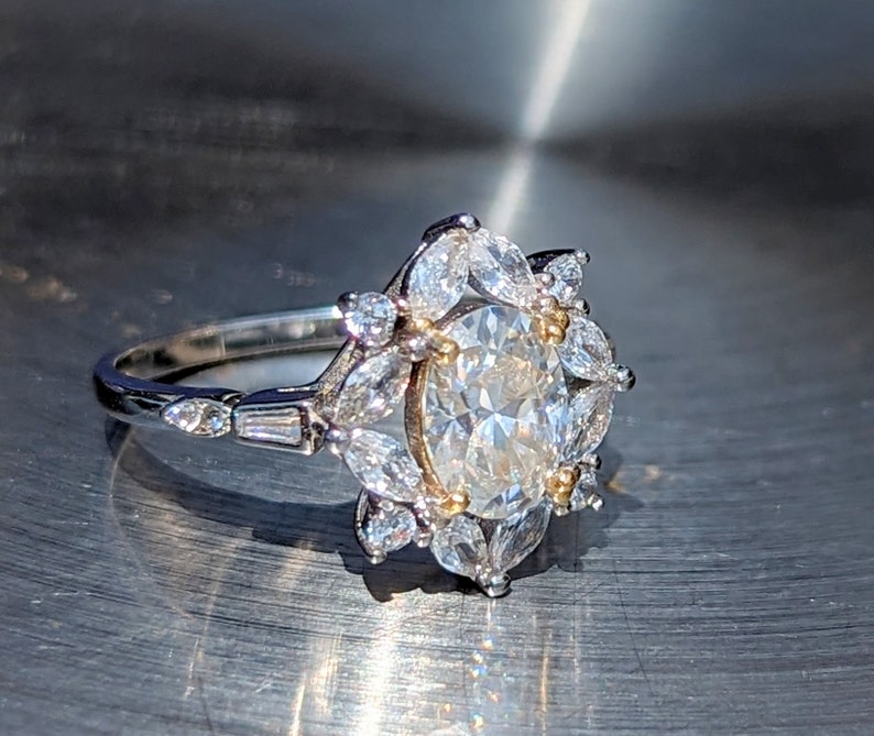 Encantador anillo de compromiso de moissanita certificado con halo floral: irradia amor eterno con un diamante de moissanita brillante impecable de 2,55 quilates imagen 7