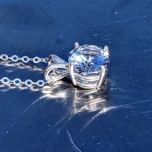 Pendentif spinelle bleu clair 3 carats en argent sterling 10 mm, coupe ronde, style minimaliste pour cadeau d'anniversaire pour femme, bijoux de mariée bleus image 4