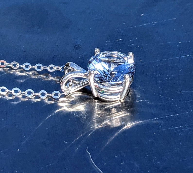 Pendentif spinelle bleu clair 3 carats en argent sterling 10 mm, coupe ronde, style minimaliste pour cadeau d'anniversaire pour femme, bijoux de mariée bleus image 4