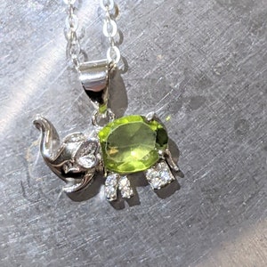 Colgante de peridoto plata de ley o oro macizo peridoto elefante colgante corte ovalado regalo de cumpleaños de las mujeres regalo de Navidad extraído naturalmente para ella imagen 6