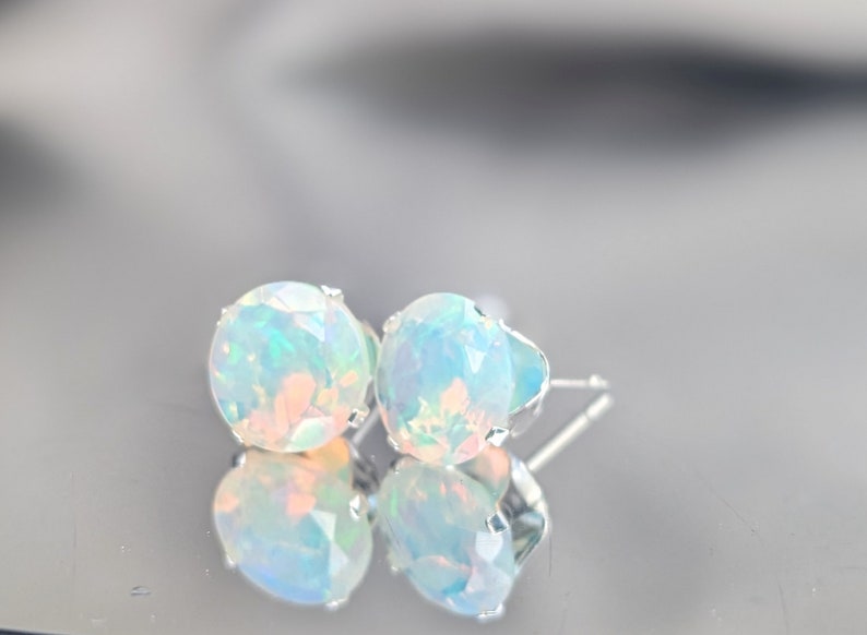 Natural Ethiopian White Fire Opal Stud Earrings 8mm Genuine Gemstone, Handcrafted Minimalist Jewelry Gift for Her Birthday, Christmas Gift 画像 3