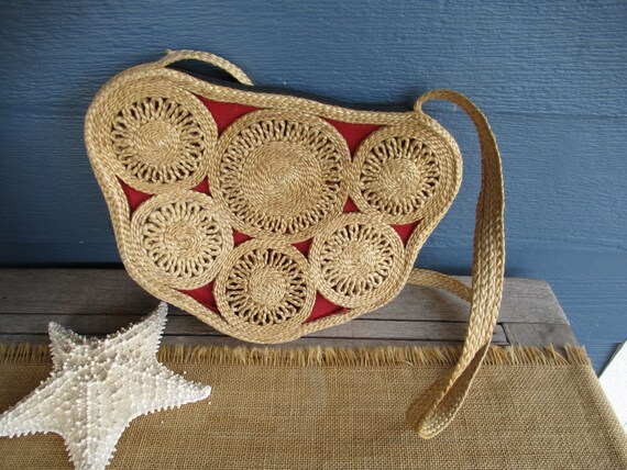 Vintage Straw Bag with Red Fabric Lining, 70's Pu… - image 1