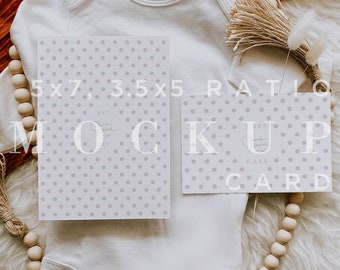 Mockup di invito per baby shower color ruggine, 5x7 e biglietto da visita a 4 barre (PSD e JPG)