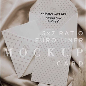 Mockup per inviti di nozze, mockup elegante, download digitale, scheda 5x7 ed Euro Liner, mock up della busta, PSD, flatlay, oggetto intelligente 009