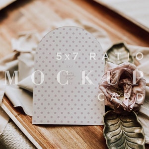 Arch Invitation Mockup, Boho Arch Wedding Minimal Mock Up, Minimal Boho Mockup, Téléchargement numérique, Maquette de carte 5x7, Smart Object 016