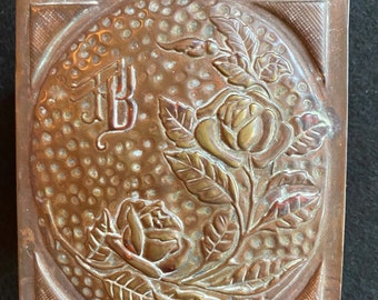 Antique Copper Repousse Box Arts & Crafts 1880 to 1920 Floral Flowers Roses Vines Motif Design Storage
