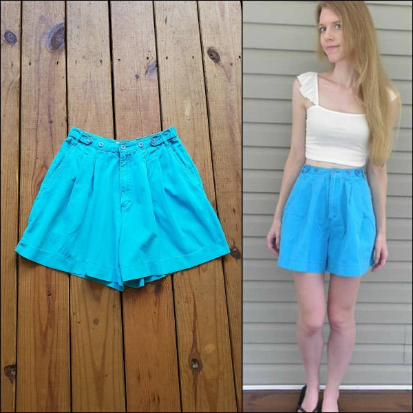 Casual Corner size 10 26 1/2 inch high waist vintage 90's aqua blue pleated adjustable button top shorts