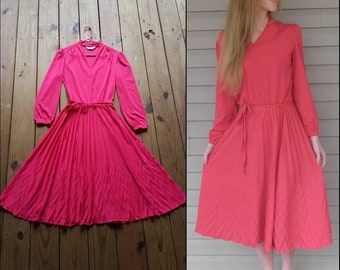 Blair S/M vintage 70's cherry red long sleeve tie waist pleated v-neck midi dress - 1970's