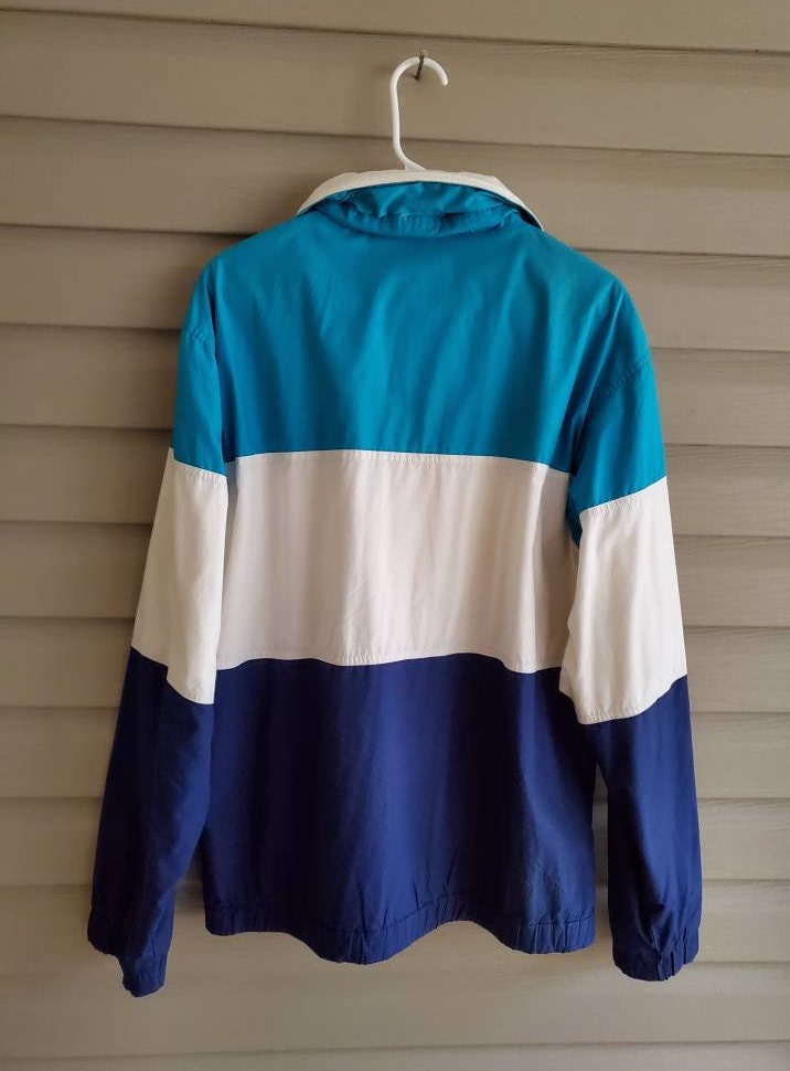 Eddie Bauer Men's M Vintage 80's Blue and White Colorblock Eddie Bauer Men's M Vintage 80's Blue and White Colorblock