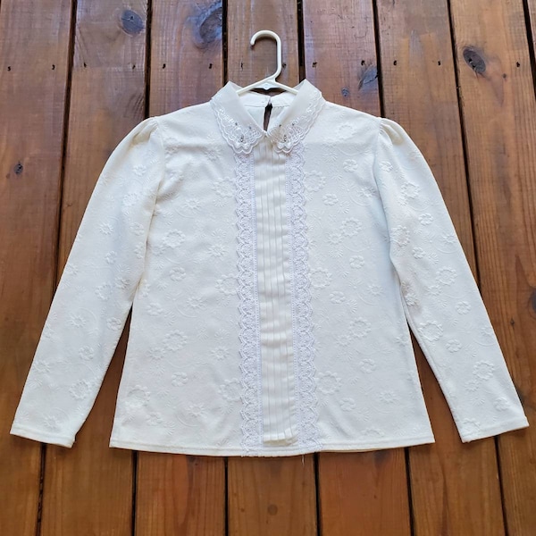 Vintage 70's 80's M/L white floral embossed long sleeve butterfly embroidered sparkly rhinestone peter pan collar blouse