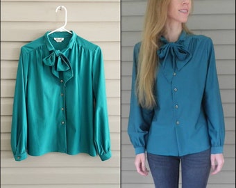 Rhonda Lee M/L vintage 80's emerald green super soft long sleeve tie neck and button up blouse