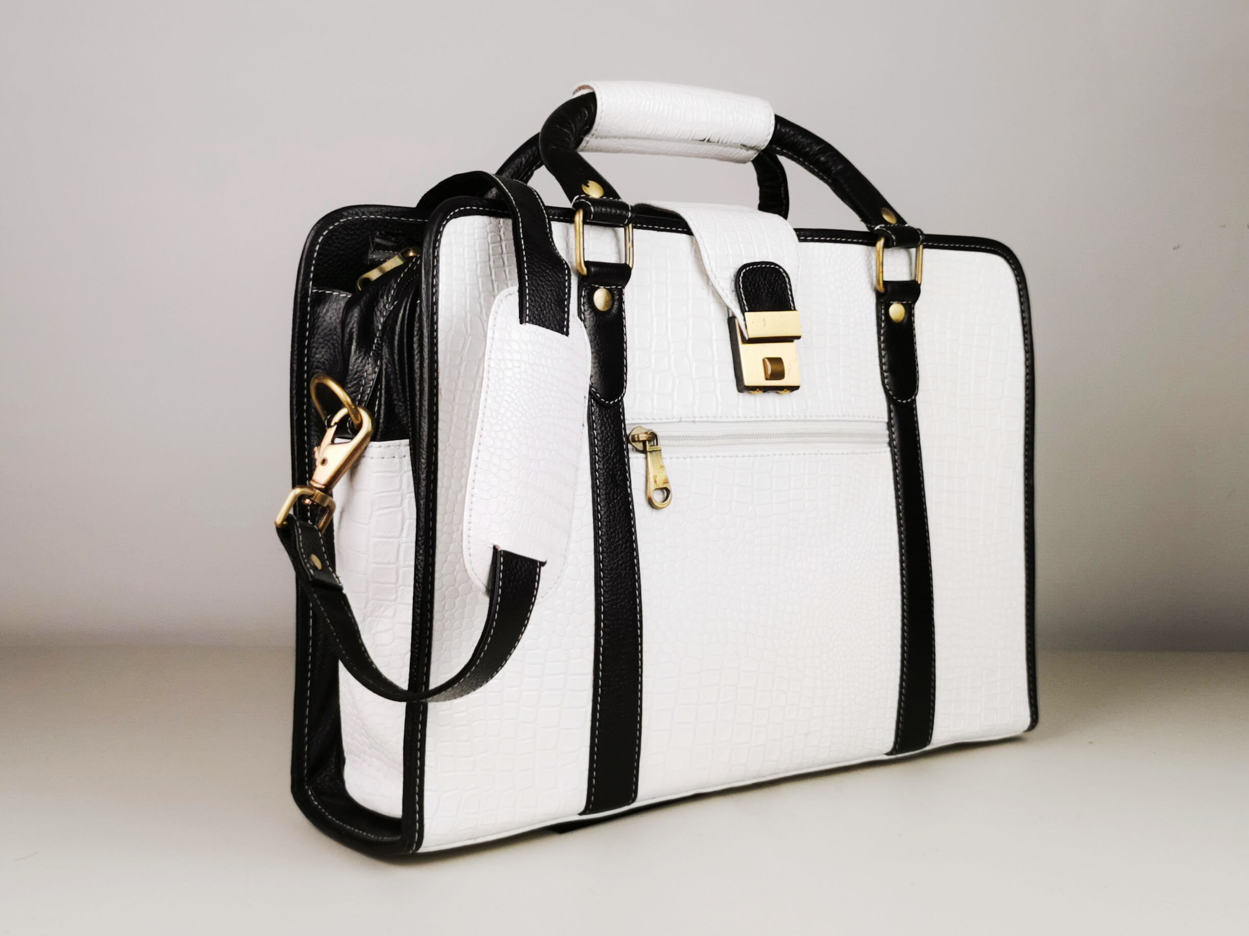 women's portfolio bag